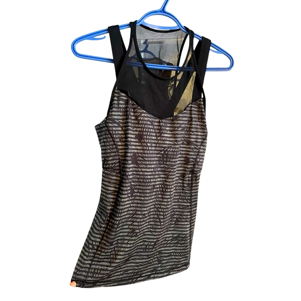 Lululemon top